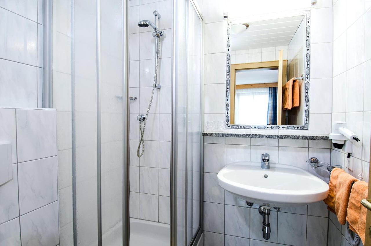 אישגל Hotel Montana מראה חיצוני תמונה